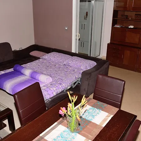 Nino Apartman